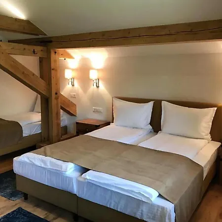 Haus Planegg L Vakantiehuis *